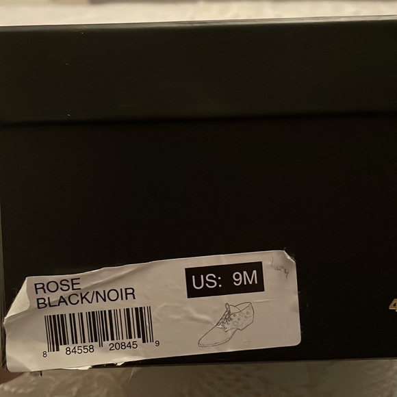 Lord and Taylor shoes - Picture 4 of 4